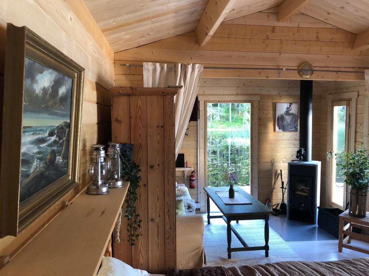 Rustika Strandstugor Utanfoer Raettvik Esterno foto