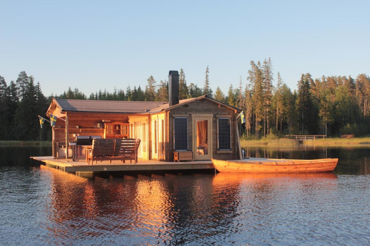 Rustika Strandstugor Utanfoer Raettvik Esterno foto