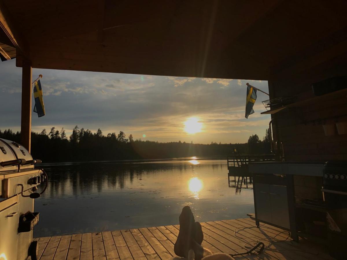 Rustika Strandstugor Utanfoer Raettvik Esterno foto