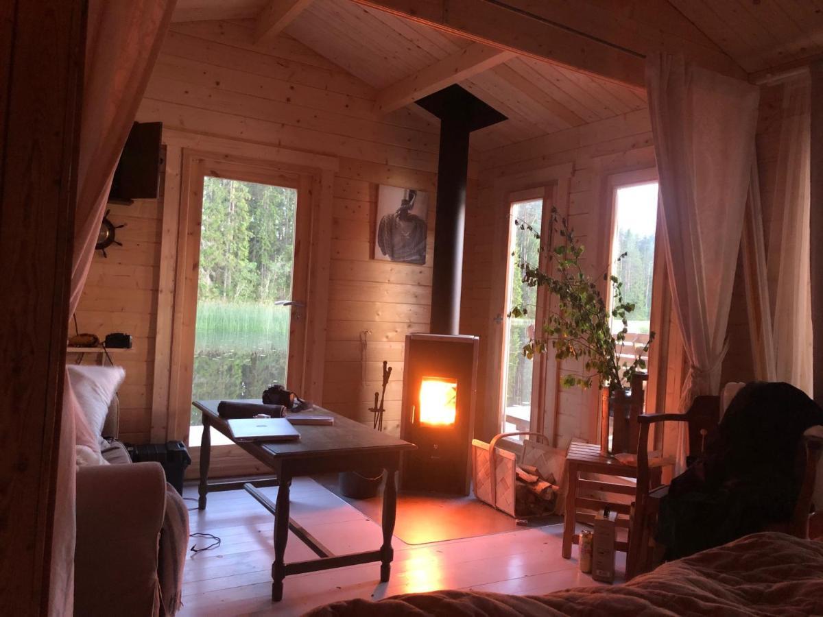 Rustika Strandstugor Utanfoer Raettvik Esterno foto