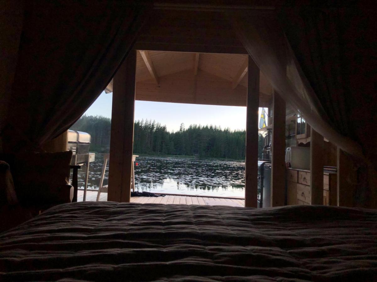 Rustika Strandstugor Utanfoer Raettvik Esterno foto
