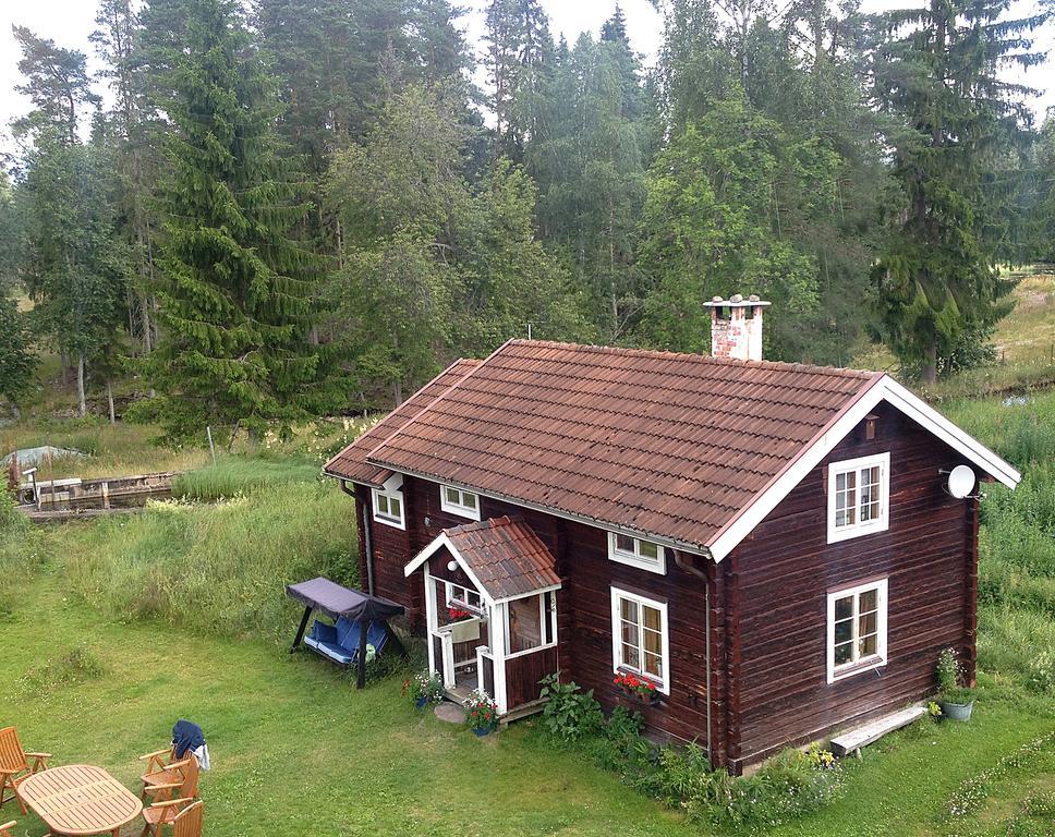 Rustika Strandstugor Utanfoer Raettvik Esterno foto