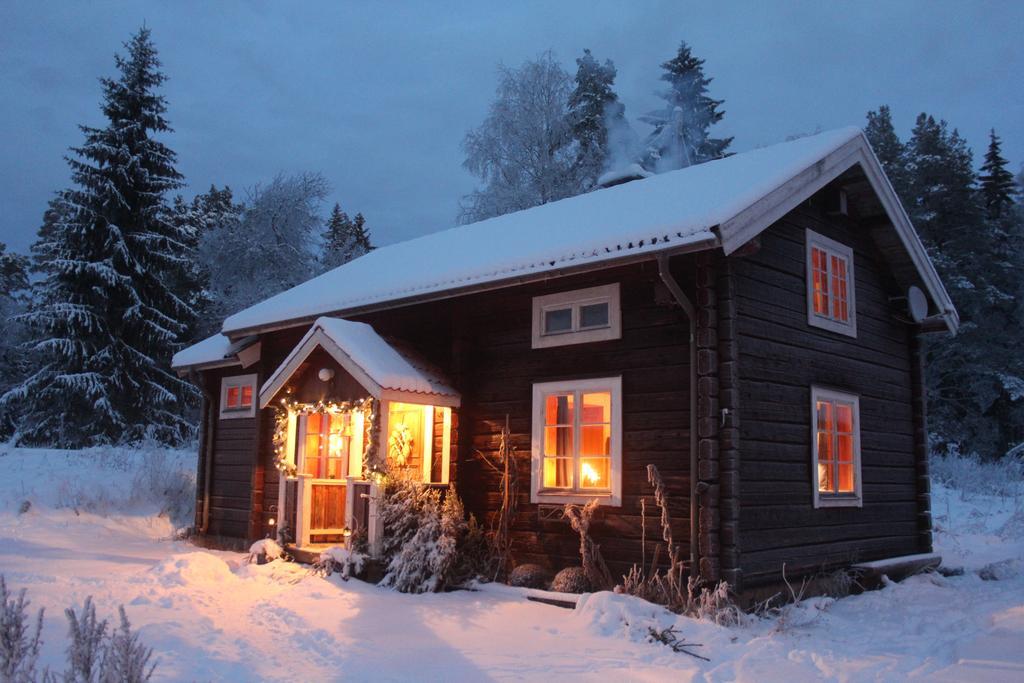 Rustika Strandstugor Utanfoer Raettvik Esterno foto