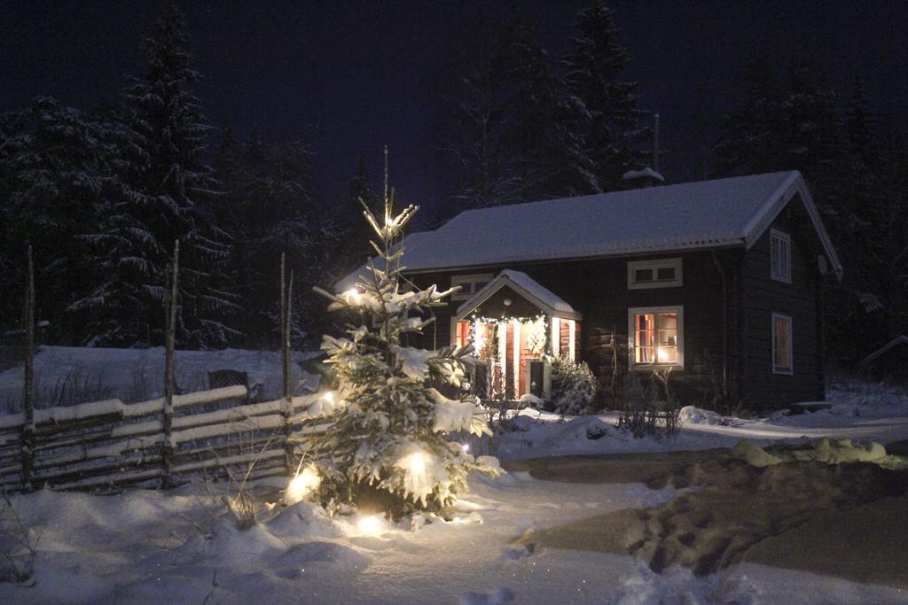 Rustika Strandstugor Utanfoer Raettvik Esterno foto