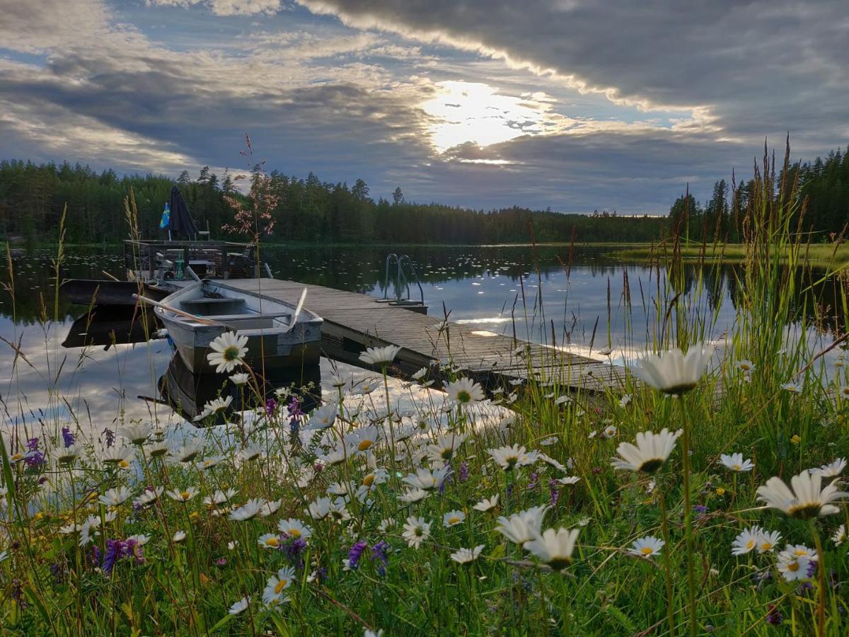 Rustika Strandstugor Utanfoer Raettvik Esterno foto
